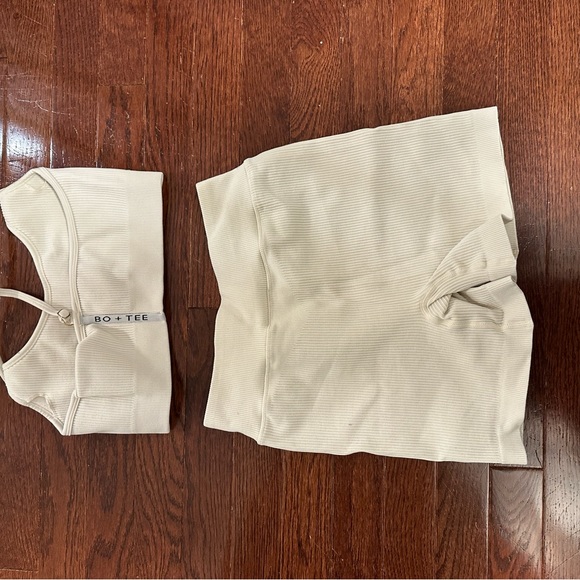 Work out clothes - Picture 4 of 4